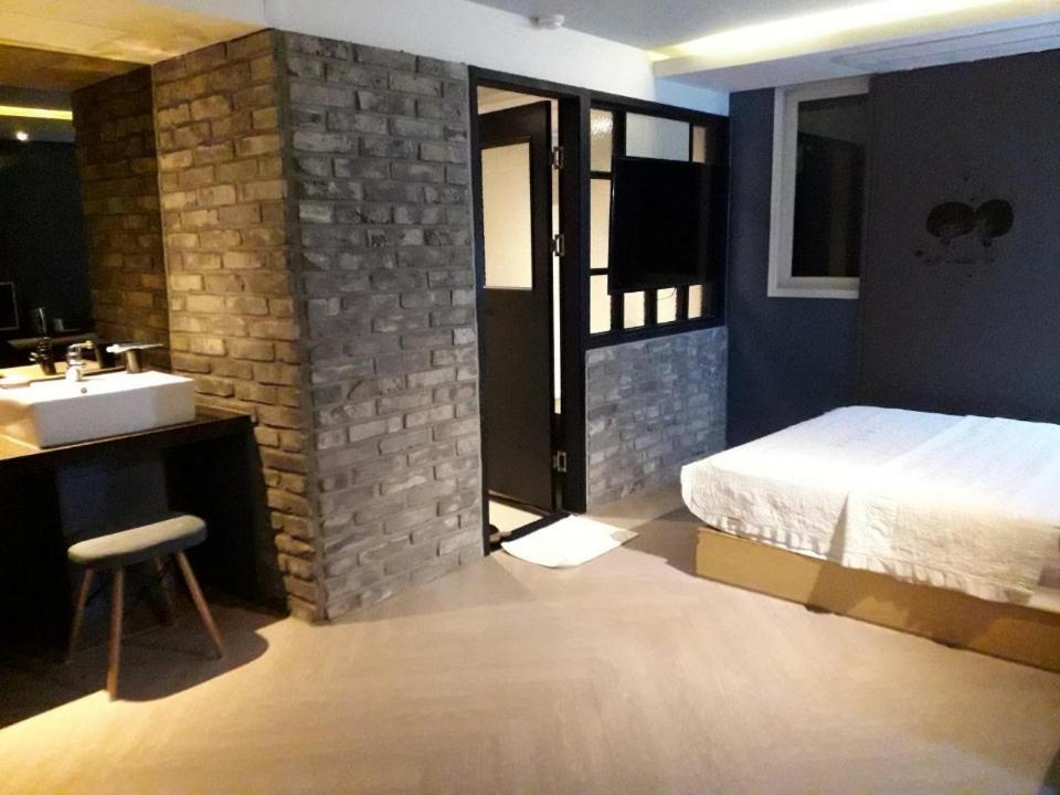 Hotel The Lazzi Donghae Buitenkant foto
